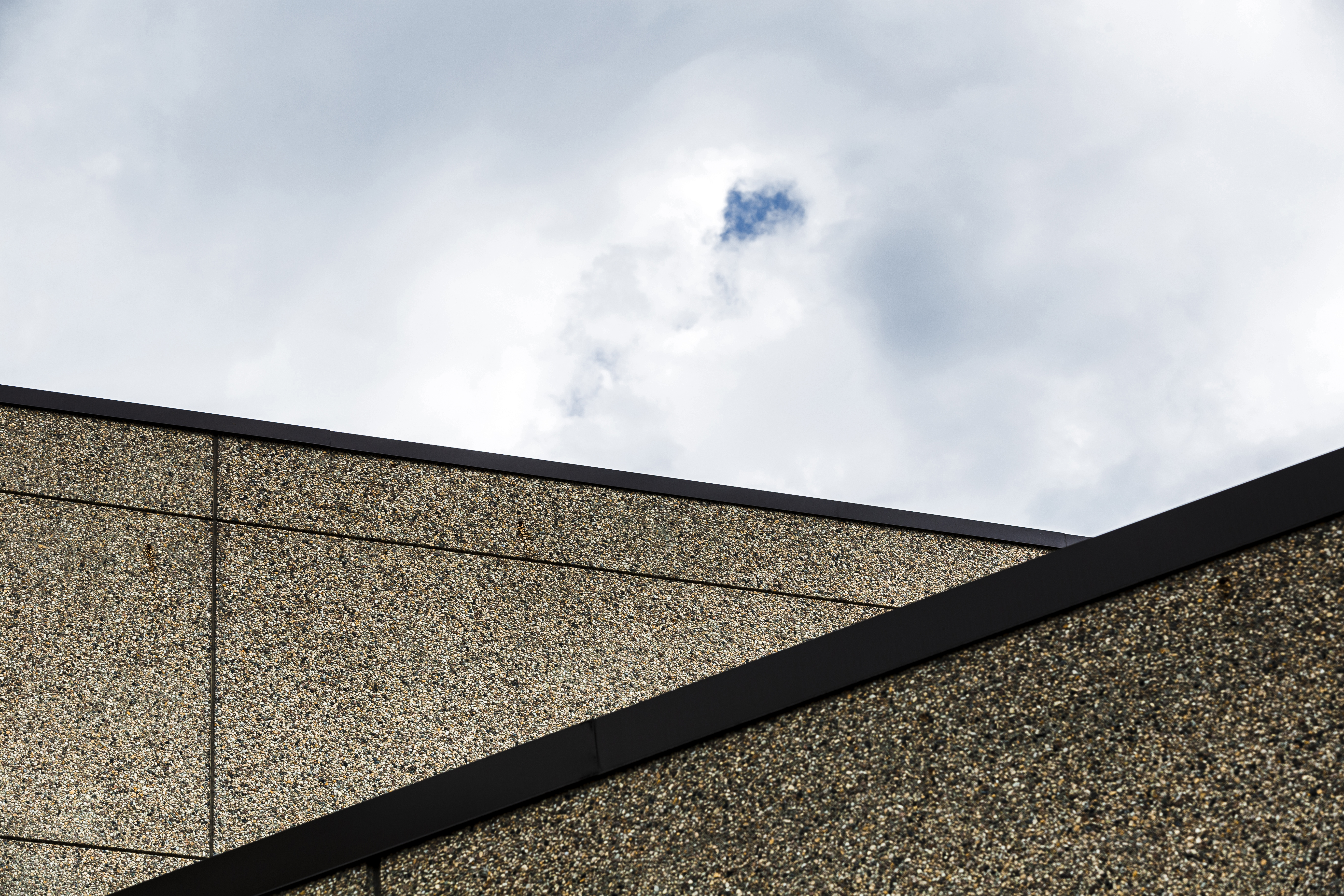 Flat roofing installation